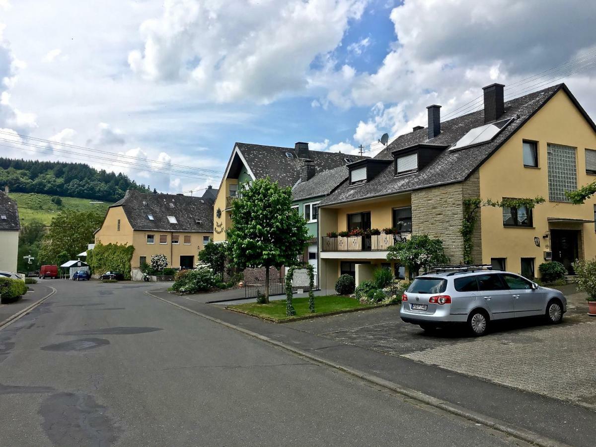 Bed and Breakfast Gastehaus Hoffmann à Farschweiler Extérieur photo