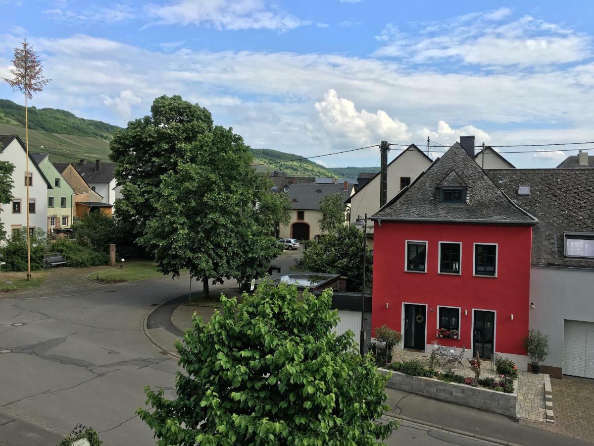 Bed and Breakfast Gastehaus Hoffmann à Farschweiler Extérieur photo